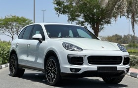 Porsche Cayenne S / 2015 / GCC / Perfect Condition / No Accident / Ready To Drive.
